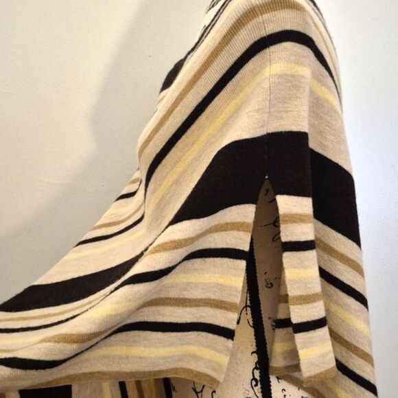 Max Studio Wool Blend Asymmetrical Poncho Shawl One Size Fits Most Soft Cozy - Picture 4 of 8